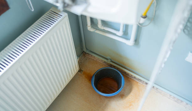 Best Water damage restoration near me  in Deep River Center, CT